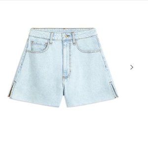 NWT HIGH RISE INDIGO COMFORT BOYFRIEND SHORT